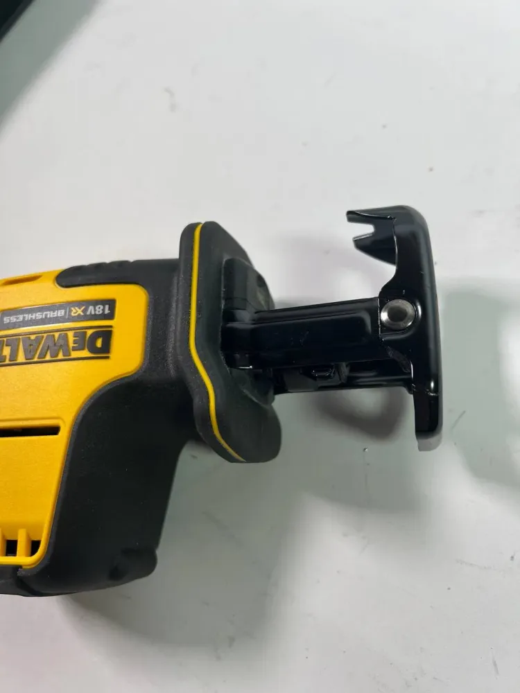 Akumulatorowa pilarka szablasta DeWalt DCS 369 NT 18 V + TSTAK - bez akumulatora, bez ładowarki