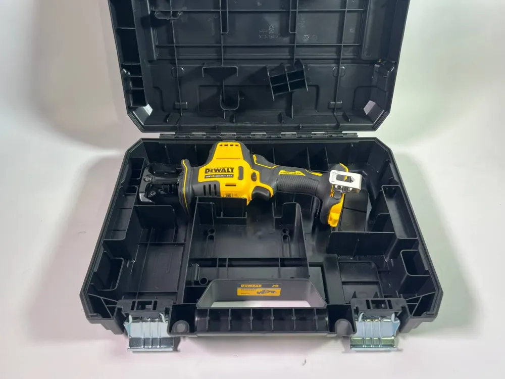 Akumulatorowa pilarka szablasta DeWalt DCS 369 NT 18 V + TSTAK - bez akumulatora, bez ładowarki