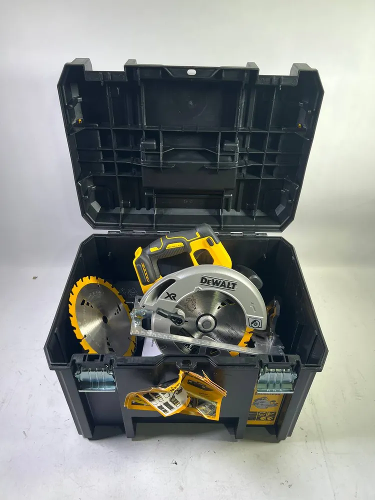 Akumulatorowa pilarka tarczowa DeWalt DCS 570 N 18 V 184 mm bezszczotkowa Solo - bez akumulatora, bez ładowarki