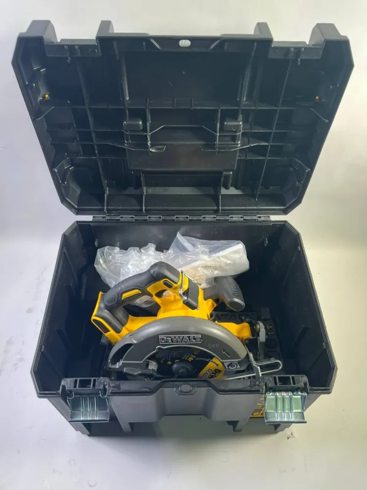 Akumulatorowa pilarka tarczowa DeWalt DCS 579 NT 54 V FlexVolt 190 mm bezszczotkowa + TSTAK - bez akumulatora, bez ładowarki