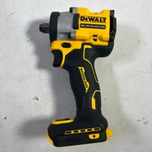 Akumulatorowy klucz udarowy DeWalt DCF 921 NT 18 V 400 Nm 1/2" bezszczotkowy + TSTAK - bez akumulatora, bez ładowarki