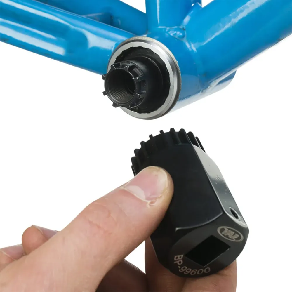 Demontaż mechanizmu korbowego VAR