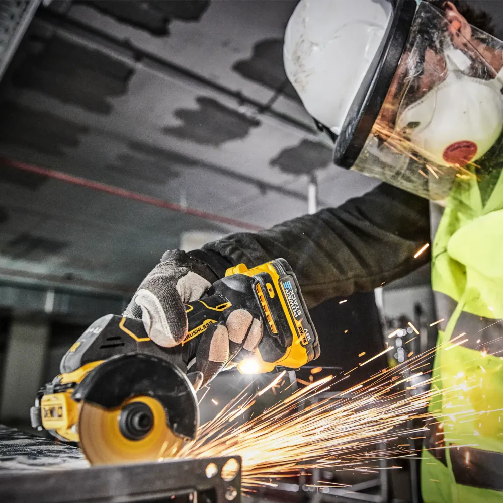 Mini pił ukosowa Dewalt DCS438E2T-QW 18 V 1,7 Ah