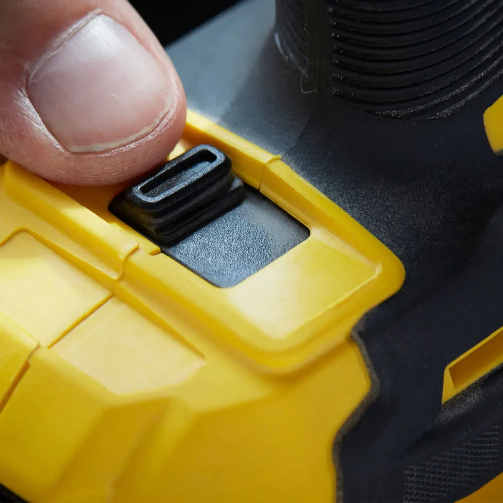 Klucz udarowy Stanley SFMCF820D2K 18 V V20