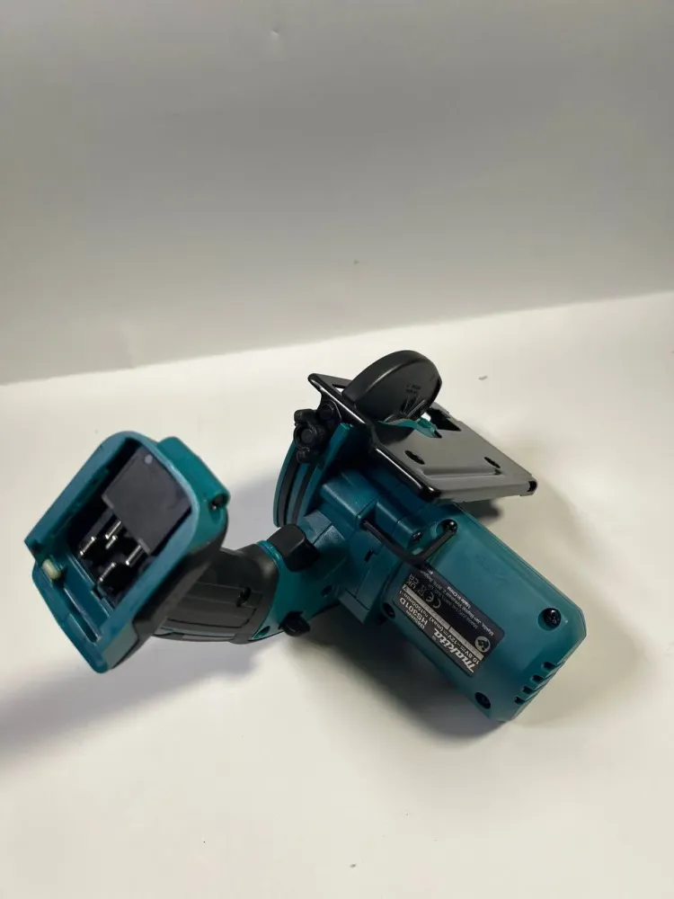 Makita HS 301 DZ akumulatorowa pilarka tarczowa 12V max. 85 mm solo - bez akumulatora, bez ładowarki