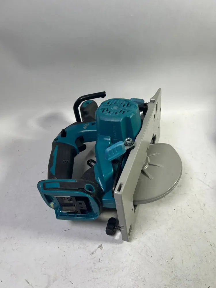 Makita DHS 680 Z Akku Handkreissäge 18V 165 mm Solo - ohne Akku, ohne Ladegerät - „Herstellergeprüft & überholt“
