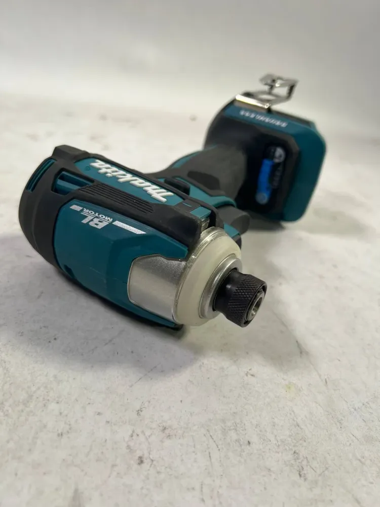 Makita DTD 172 Z Akumulatorowy klucz udarowy 18 V 180 Nm 1/4" Brushless Solo - bez akumulatora, bez ładowarki