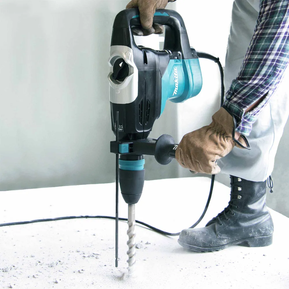 Młot wyburzeniowy Makita HR4003C o mocy 1100 W