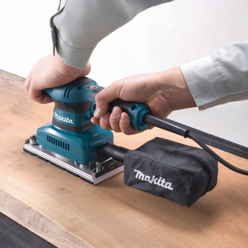 Szlifierka Makita BO3711 190W