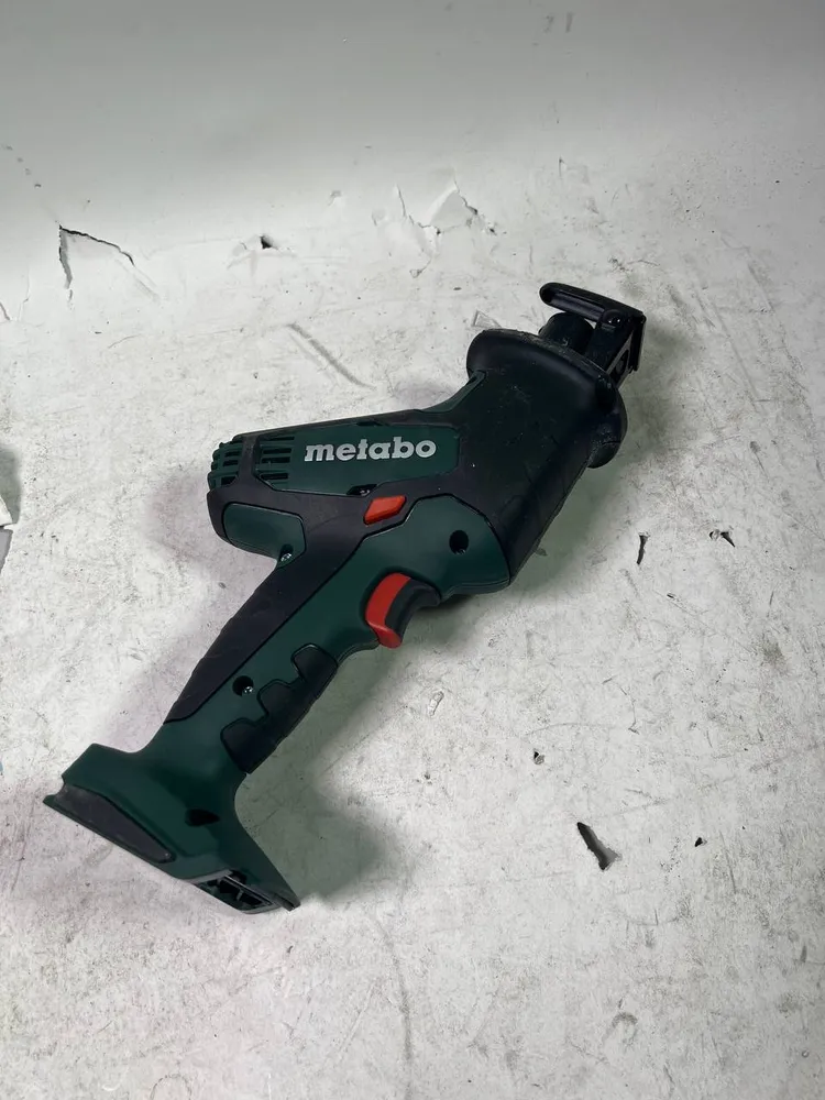 Metabo SSE 18 LTX Kompaktowa akumulatorowa pilarka szablasta 18 V 13 mm ( 602266890 ) Solo - bez akumulatora, bez ładowarki
