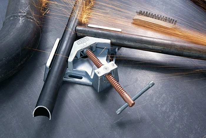 Metalowy zacisk kątowy Bessey WSM ( 4000831564 ) o szerokości 100 mm