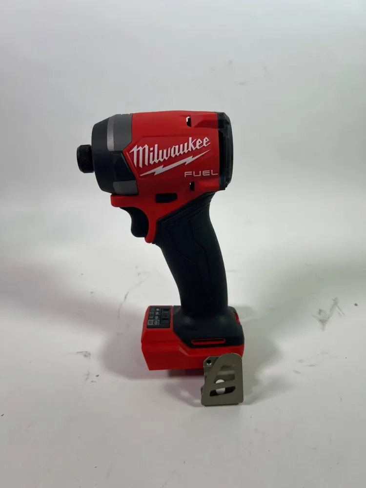 Milwaukee M18 FID3-0 Akumulatorowy klucz udarowy 18 V 1/4" 226 Nm Brushless Solo - bez akumulatora, bez ładowarki