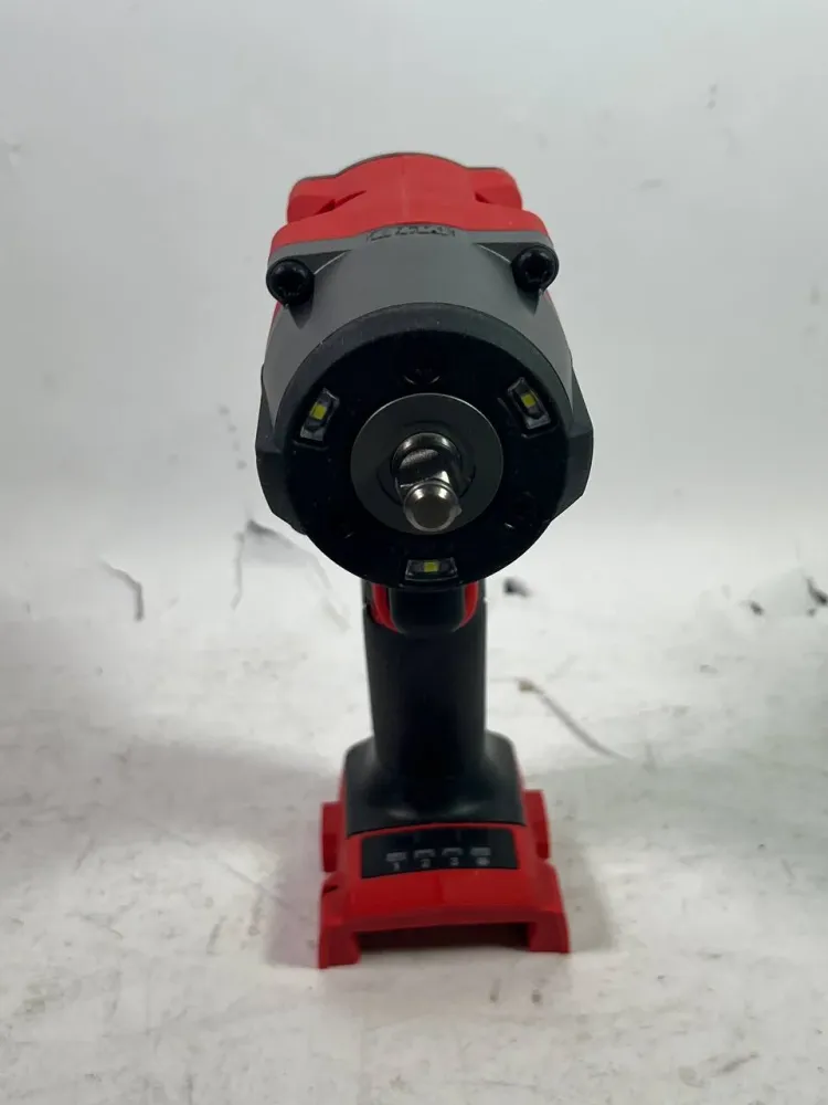 Milwaukee M18 FMTIW2F38-0 Akumulatorowy klucz udarowy 18 V 745 Nm 3/8" Brushless Solo - bez akumulatora, bez ładowarki