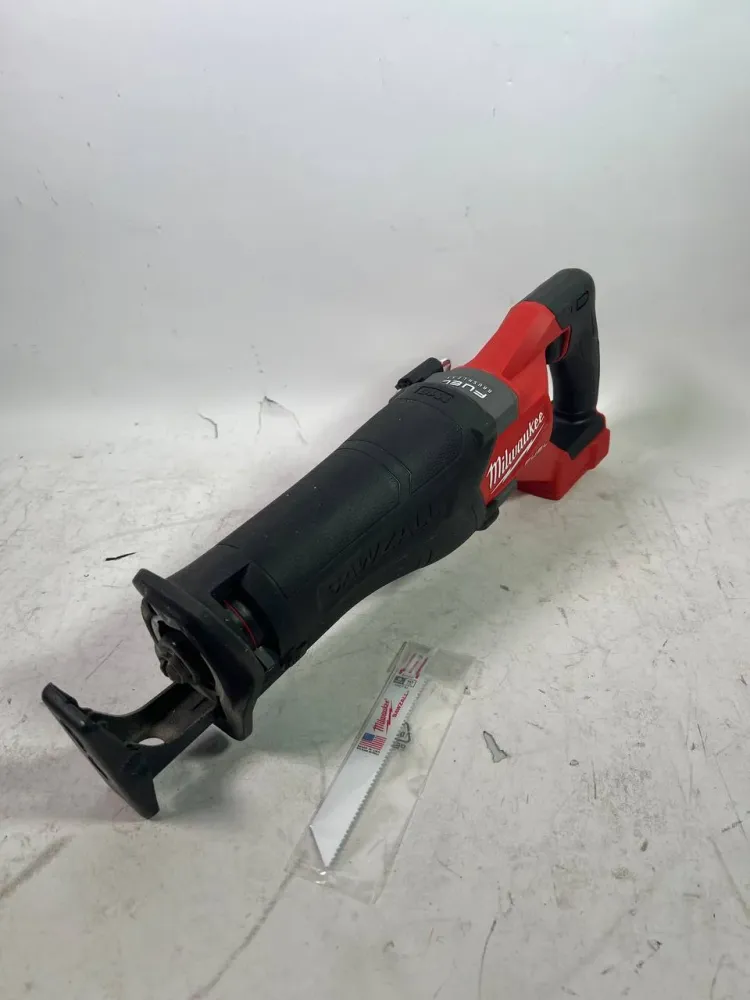 Milwaukee M18 FSZ-0 akumulatorowa pił szablasta 18 V bezszczotkowa Solo - bez akumulatora, bez ładowarki