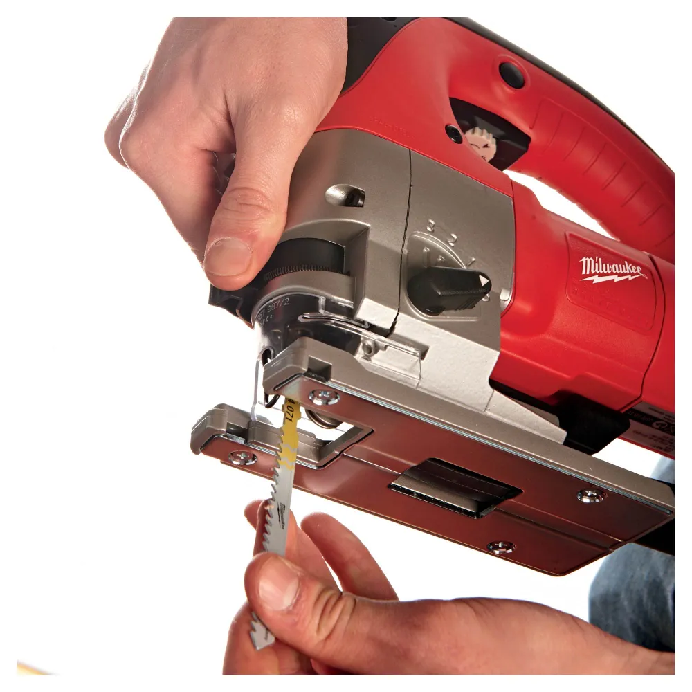 Pił szablasta Milwaukee JSPE 135 TX 750W