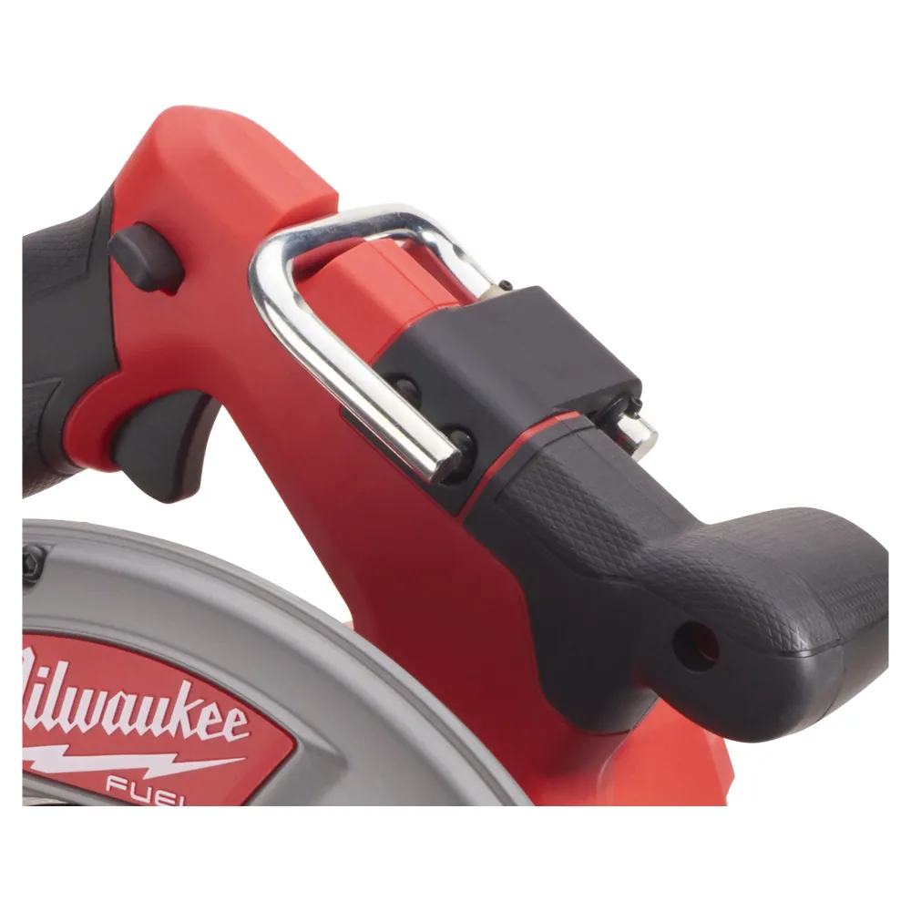 Pilarka tarczowa Milwaukee M18 FCSG66-121C 18 V 12 Ah
