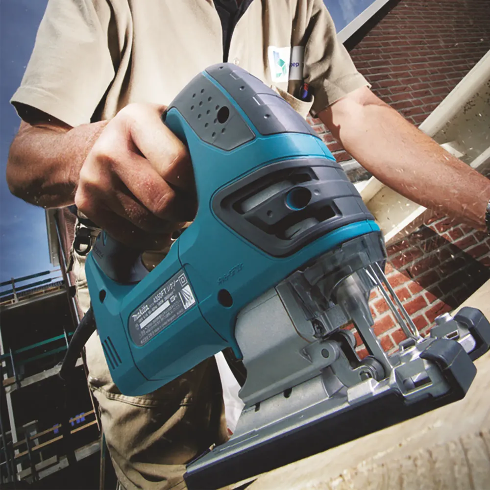 Pił szablasta Makita 4350FCTJ 720W