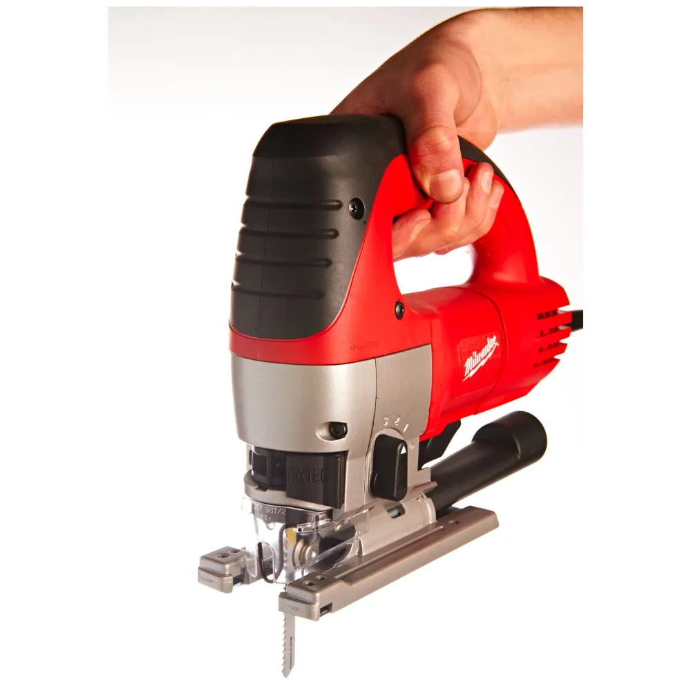Pił szablasta Milwaukee JSPE 135 TX 750W