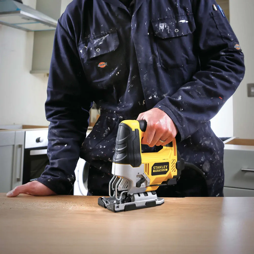 Pił szablasta Stanley FME340K-QS 710W