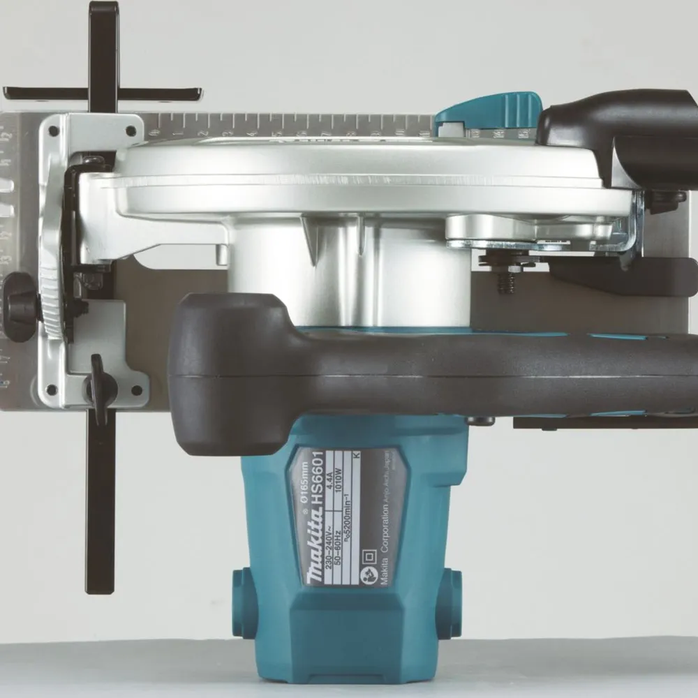 Pił tarczowa Makita HS6601J 1050W