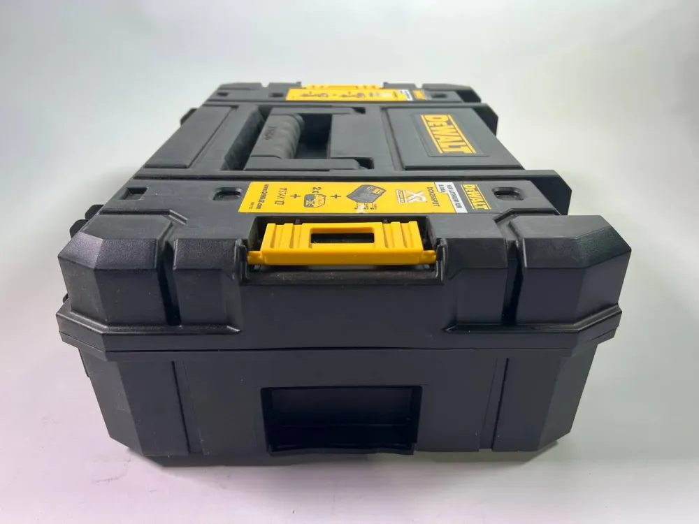Walizka narzędziowa DeWalt TSTAK do wkrętarki akumulatorowej DeWalt 18 V do akumulatorów 3,0 / 4,0 / 5,0 AH