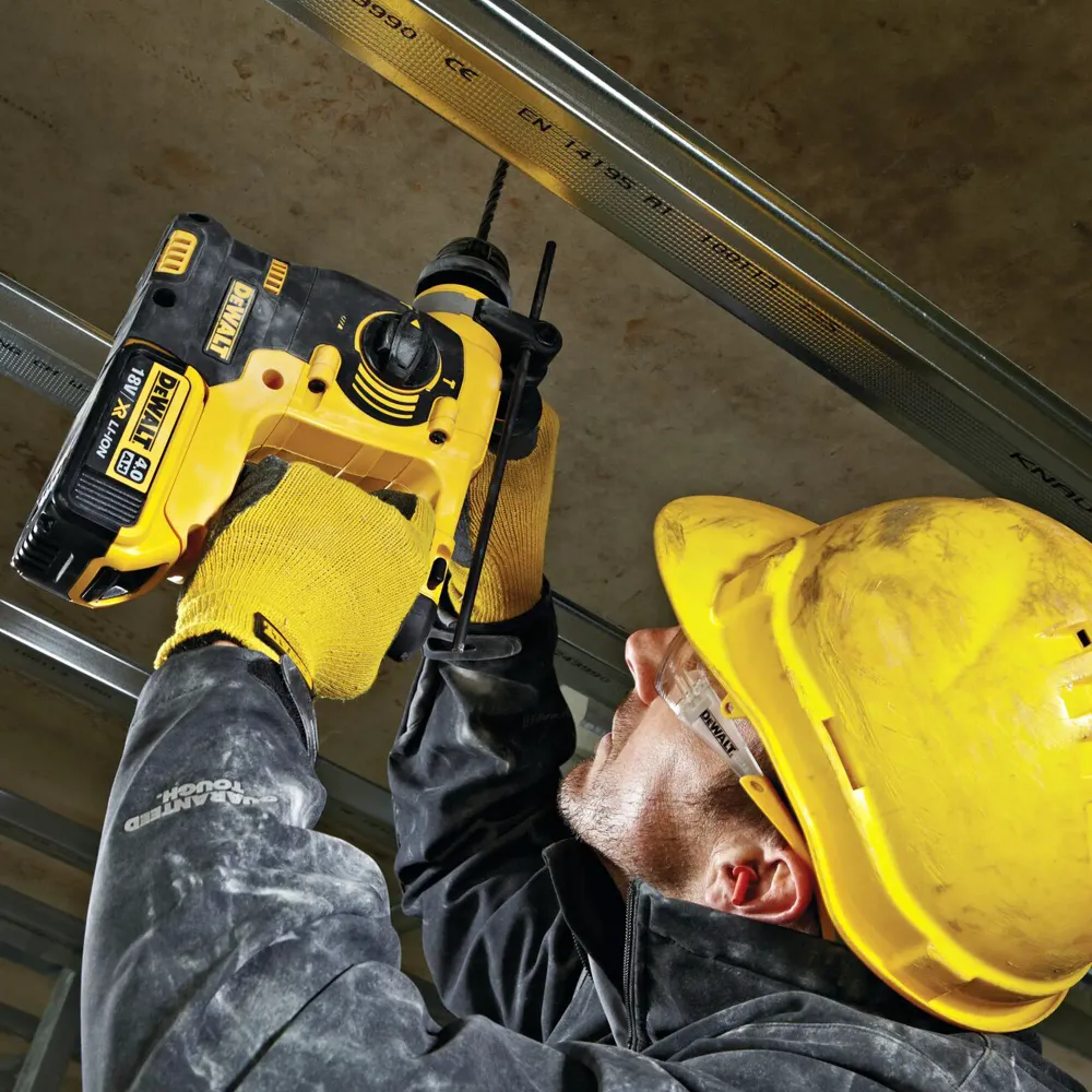 Wiertarka udarowa Dewalt DCH253N-XJ 18 V