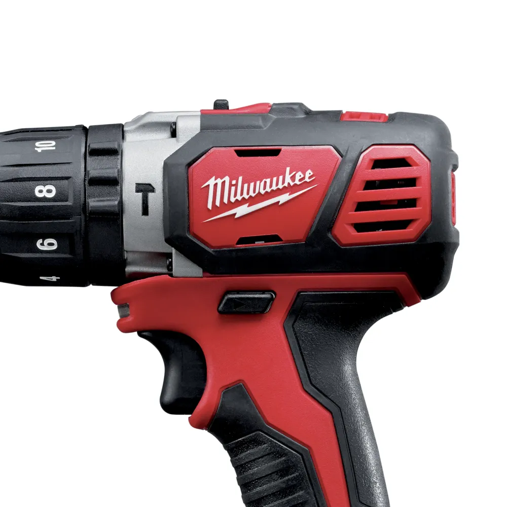 Wiertarka udarowa Milwaukee M18 BPD-202C 18 V 2 Ah