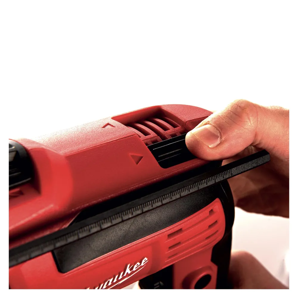 Wiertarka udarowa Milwaukee PD705 705W